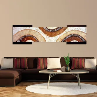Quadro com semicírculos castanhos sobre fundo bege em painel horizontal