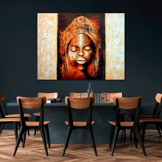 Rosto feminino estilizado com olhos fechados em tons terrosos, quadro sobre parede escura