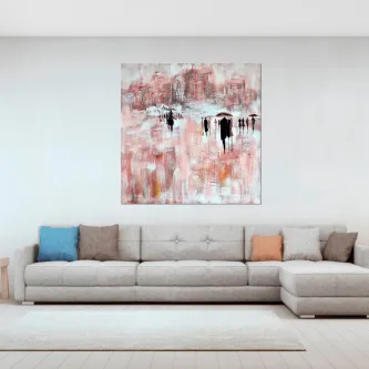 Quadro Escurecer abstrato rosa e branco com figuras negras pendurado sobre sofá cinzento