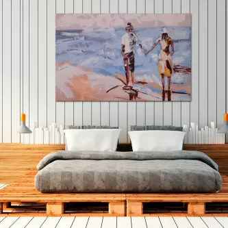 Quadro abstrato de um casal de mãos dadas na praia acima da cama