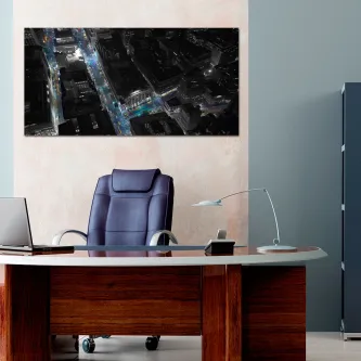Quadro Gran Manzana com vista aérea noturna de um cruzamento urbano iluminado
