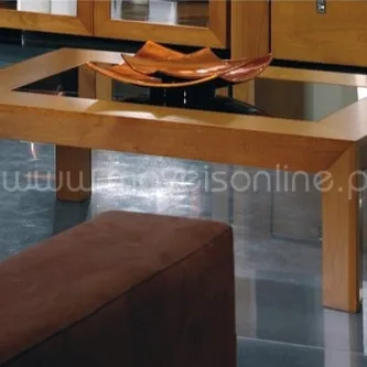 Mesa de centro Stilus R em madeira clara com tampo de vidro e taça decorativa
