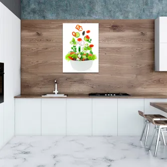 Quadro 'Saudável Salada' com tigela de salada e legumes flutuantes numa cozinha moderna