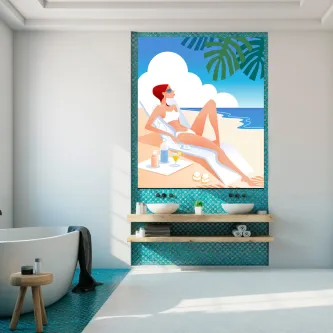 Mulher em estilo pop art a apanhar sol numa praia com bebida e óculos de sol