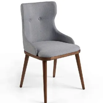 Cadeira Eli estofada cinzenta com pernas de madeira, design contemporâneo