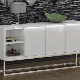 Aparador inox ii branco com pés metálicos, candeeiro e taça decorativa sobre tampo