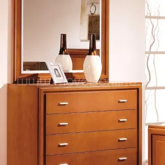 Cômoda com moldura Max em madeira, quatro gavetas e espelho com vasos decorativos