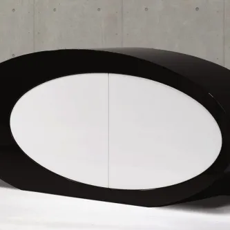 Aparador Elitis preto brilhante com painel oval branco e portas centrais