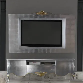 Móvel TV Khayara prateado com painel, gavetas e detalhes dourados