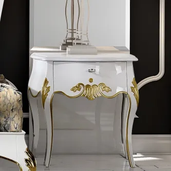 Mesa de cabeceira Khyara branca lacada com 1 gaveta e detalhes dourados ornamentais