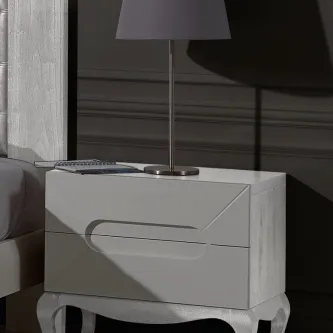 Mesa de cabeceira Kenzo prata com duas gavetas e candeeiro