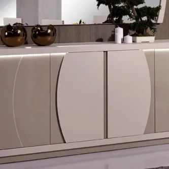 Aparador Fly Panamera branco com portas curvas e iluminação LED discreta