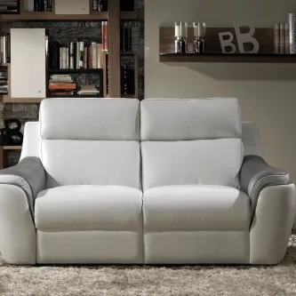 Conforto e versatilidade em um só lugar. O sofá 2 lugares Seven é a escolha ideal para quem procura qualidade e estilo.