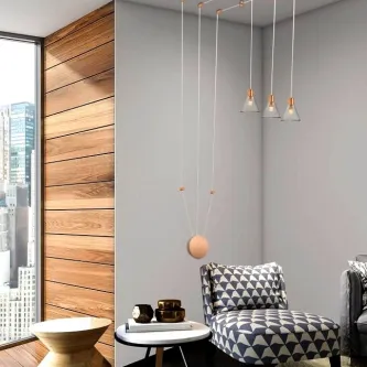 Candeeiro de teto Marce 3L com três pendentes de vidro e detalhes cobre