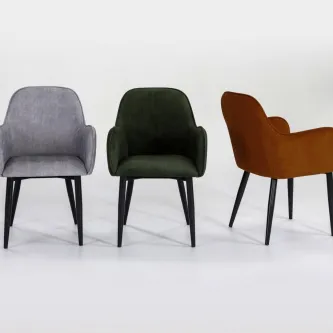Cadeirão Aude em três cores (cinzento, verde e castanho) com pernas pretas