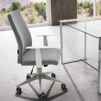 Melhorar a produtividade com o conforto adequado. A cadeira de escritório Makoke oferece total suporte à sua postura e muito mais!
