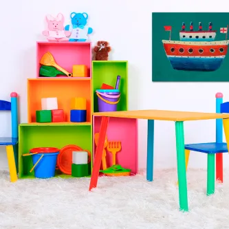 Quarto juvenil com estante colorida de brinquedos e quadro de barco vermelho na parede