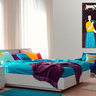 Quarto com cama turquesa e quadro Trompetista Pintando na parede
