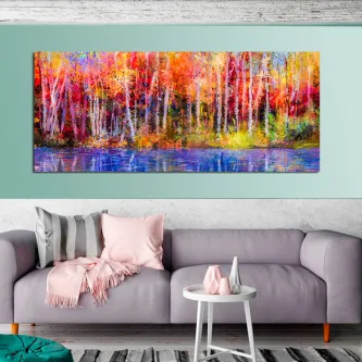 Pintura de paisagem colorida com árvores brancas e reflexos multicolores num lago