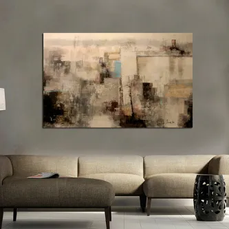 Quadro abstrato espatulado com tons neutros e formas geométricas sobre parede cinzenta
