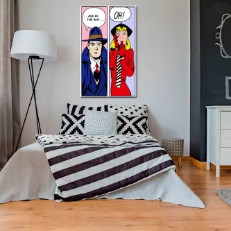 Caixa de quadrinhos com ilustração pop art de casal em diálogo, pendurada sobre cama