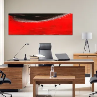 Pintura abstrata em vermelho e preto pendurada acima de secretária de escritório contemporâneo