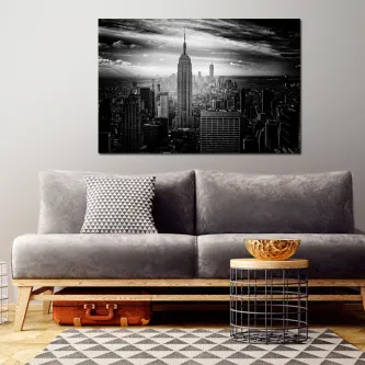 Pintura a preto e branco de Nova Iorque com Empire State Building em destaque