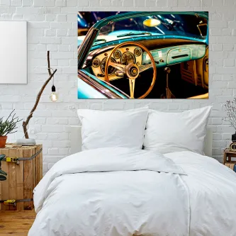 Interior de carro clássico azul com volante e painel vintage num quadro na parede