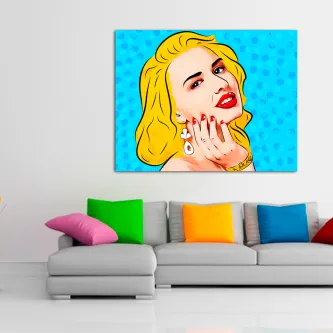 Garota pop art a pintar os lábios com batom, fundo azul com bolinhas