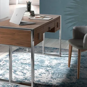 Secretária Paris em madeira com pernas metálicas, portátil e cadeira cinzenta