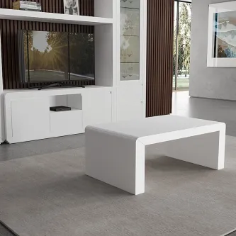 Mesa de centro MJB branca e retangular num ambiente de sala moderna