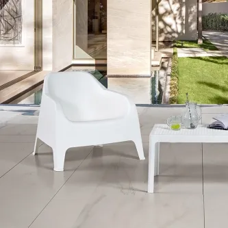Aproveite o seu jardim com o Sofá de Jardim Sunset, para momentos inesquecíveis ao ar livre.