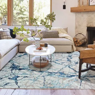 O tapete Marne 29 é perfeito para criar um ambiente sofisticado e contemporâneo. Sua textura única e detalhes modernos ajudam a dar o toque final ideal para a sua decoração.