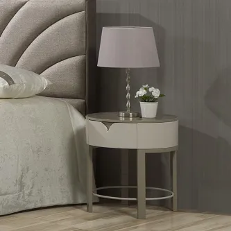 A mesa de cabeceira Bello Plaza, é a maneira perfeita para obter um estilo moderno e elegante para o seu quarto.
