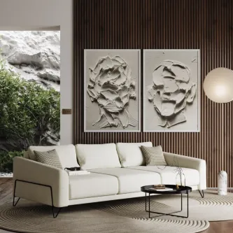 Sofá Mirage branco creme de três lugares numa sala contemporânea com painéis de madeira e quadros