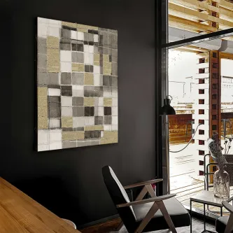 Pintura Abstractio, mosaico abstracto em tons bege e cinza numa parede preta