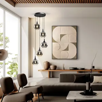 Candeeiro de teto Opaz 5L com cinco pendentes de vidro em sala contemporânea