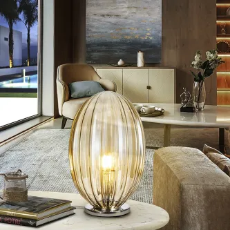 Candeeiro de mesa Ovila com cúpula oval em vidro canelado e base metálica