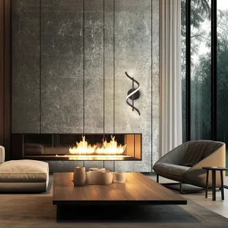 Aplique Boa em metal preto e luz direta junto a lareira moderna