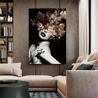 Quadro Silene — retrato monocromático de mulher com flores cobrindo o rosto