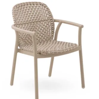 Cadeira de jardim Dualis bege com assento e encosto em trama entrelaçada