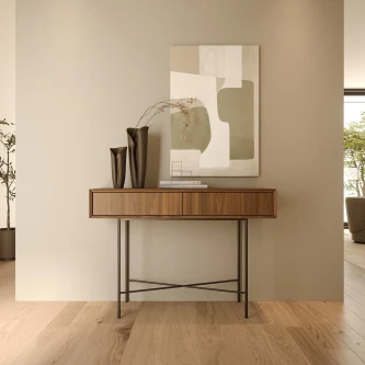 Consola Esfera em madeira com vasos decorativos e quadro abstrato