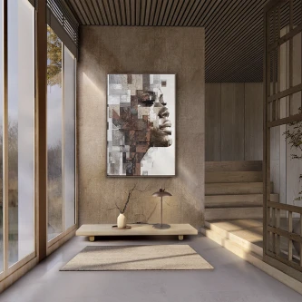 Quadro Areta com rosto em mosaico geométrico cinzento pendurado em parede