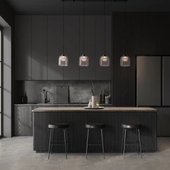 Candeeiro de teto Dione 4L com quatro pendentes de vidro sobre ilha de cozinha moderna