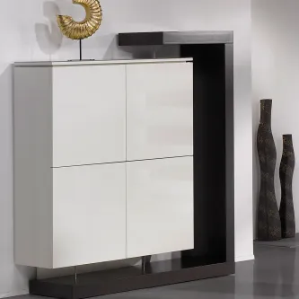 Aparador Coimbra branco lacado com quatro portas e moldura preta