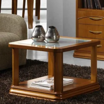 Mesa de centro quadrada em madeira com tampo de vidro e prateleira inferior