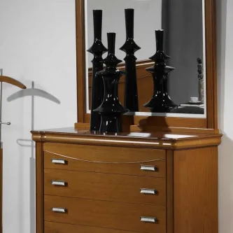 Cómoda de madeira com moldura e espelho, gavetas e vasos decorativos pretos