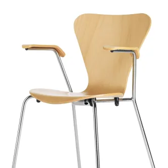 Cadeira Arne Jacobsen
