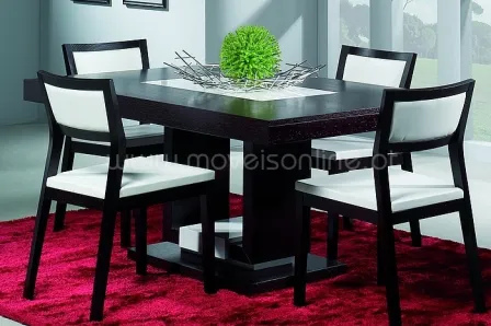 Mesa de Jantar Million lacada