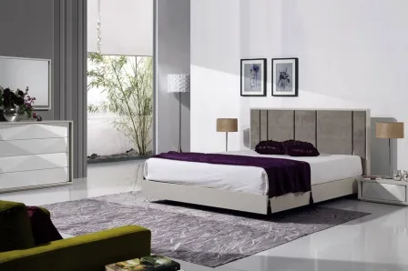 Quarto Juvenil Divine